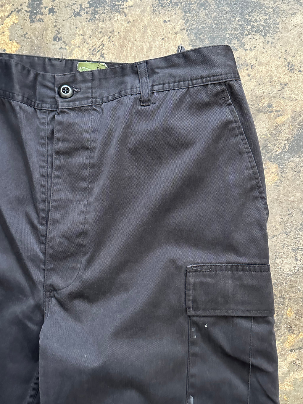 35-39 - Military-Style Black Cargo Pants – Adjustable Waist