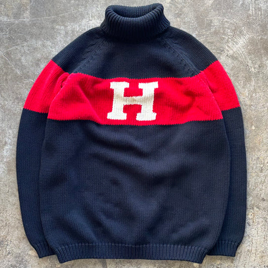 M - Tommy Hilfigire knit sweater