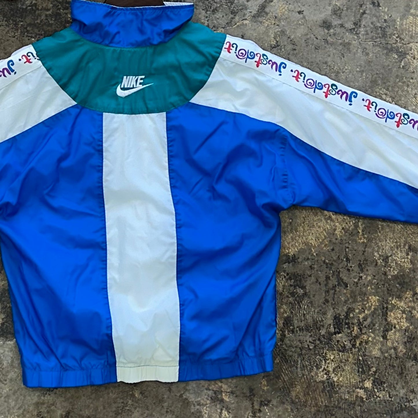 S - light Blue Nike lined windbreaker Zip up