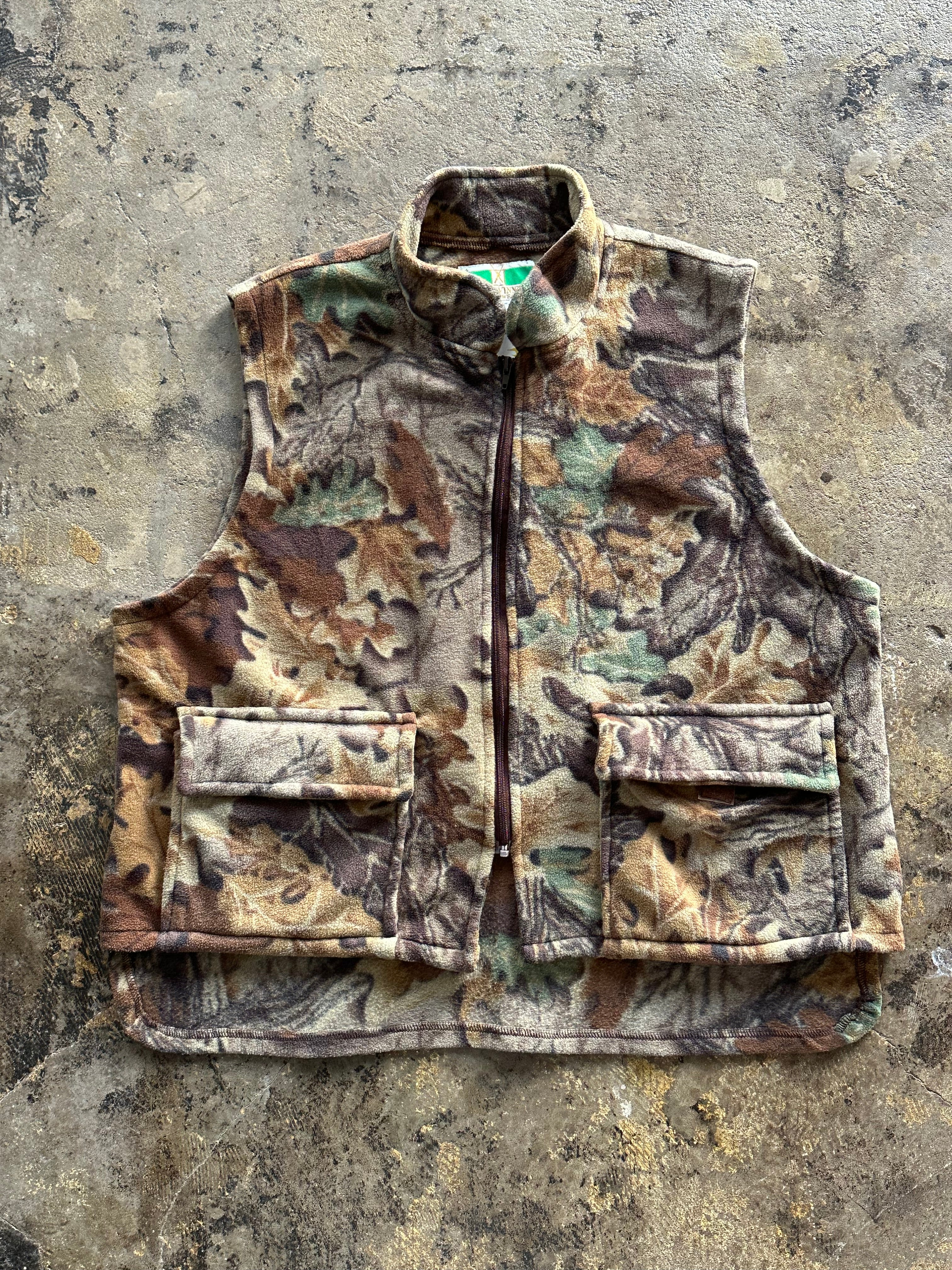 L - Vintage Game Winner Camo Fleece Vest