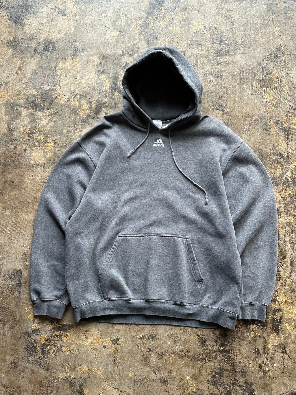 L - Adidas Essential Hoodie –(Grey)