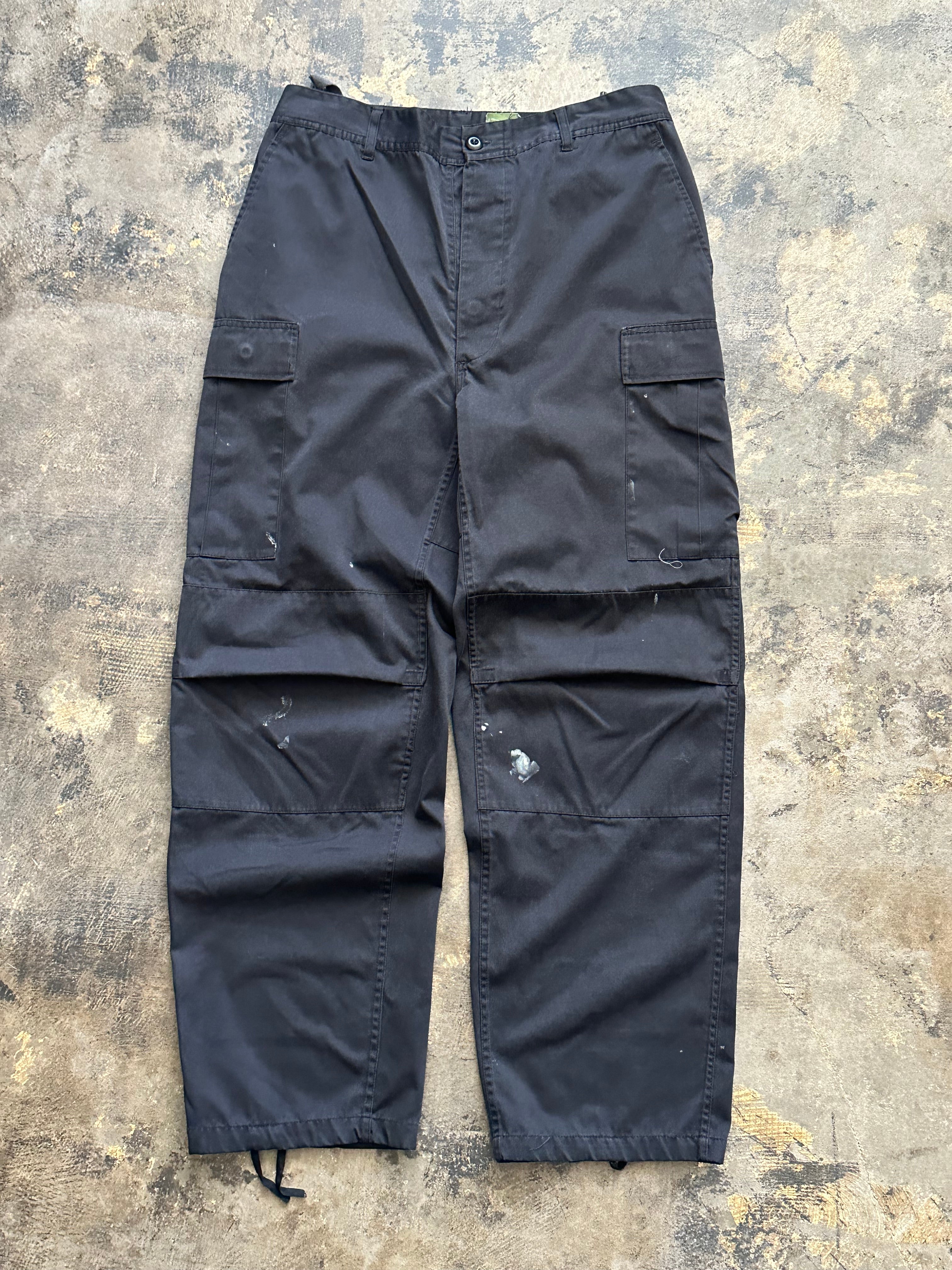 35-39 - Military-Style Black Cargo Pants – Adjustable Waist