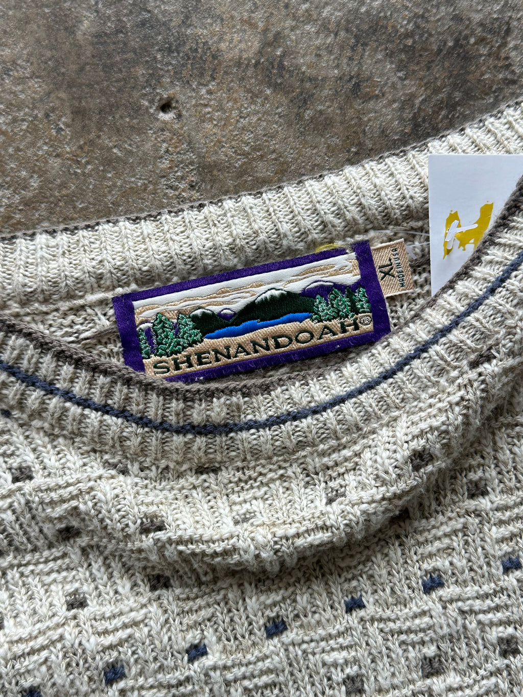 XL - Vintage Shenandoah Textured Knit Sweater – Cream / Blue Accents