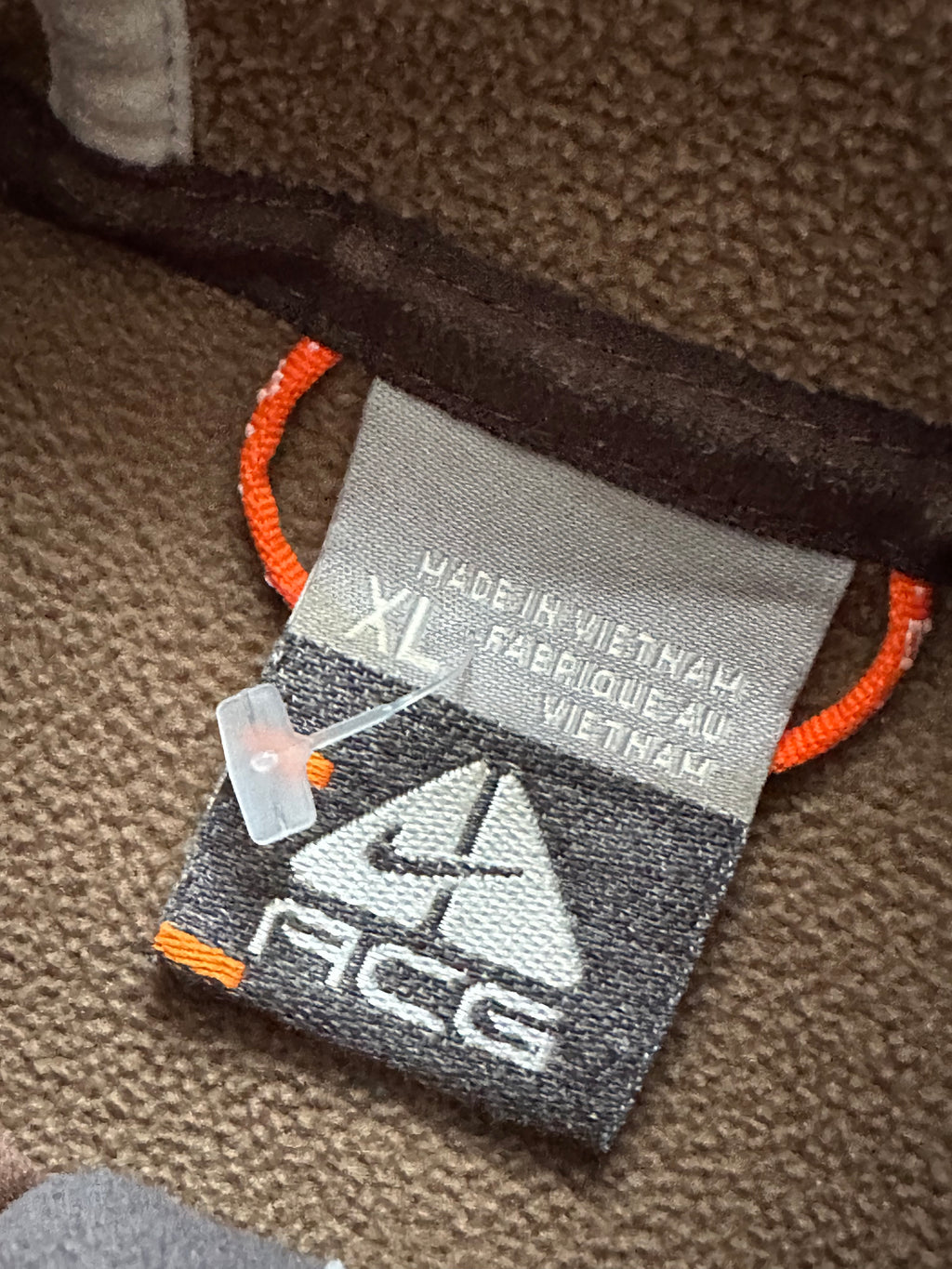 XL - Vintage Nike ACG Hooded Jacket – Women’s