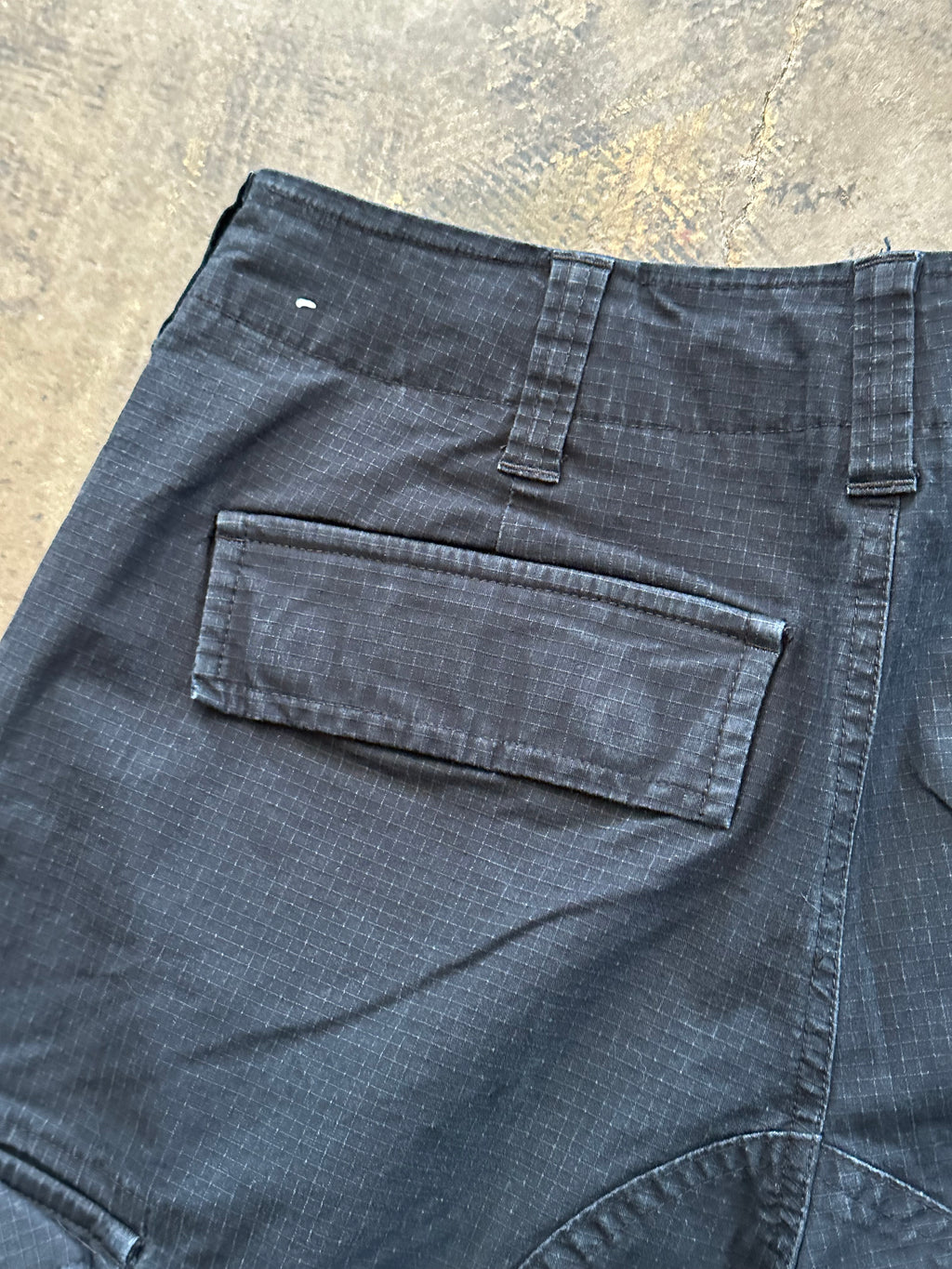 M - 32 - Nike SB Black Cargo Pants