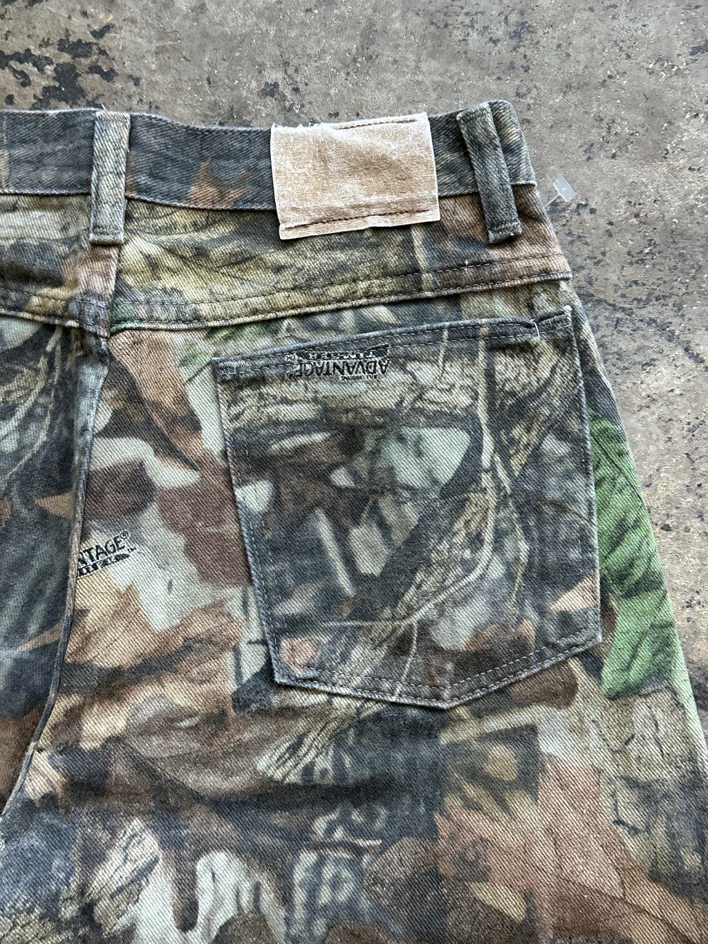 29x29- Vintage Wrangler Camo Pants