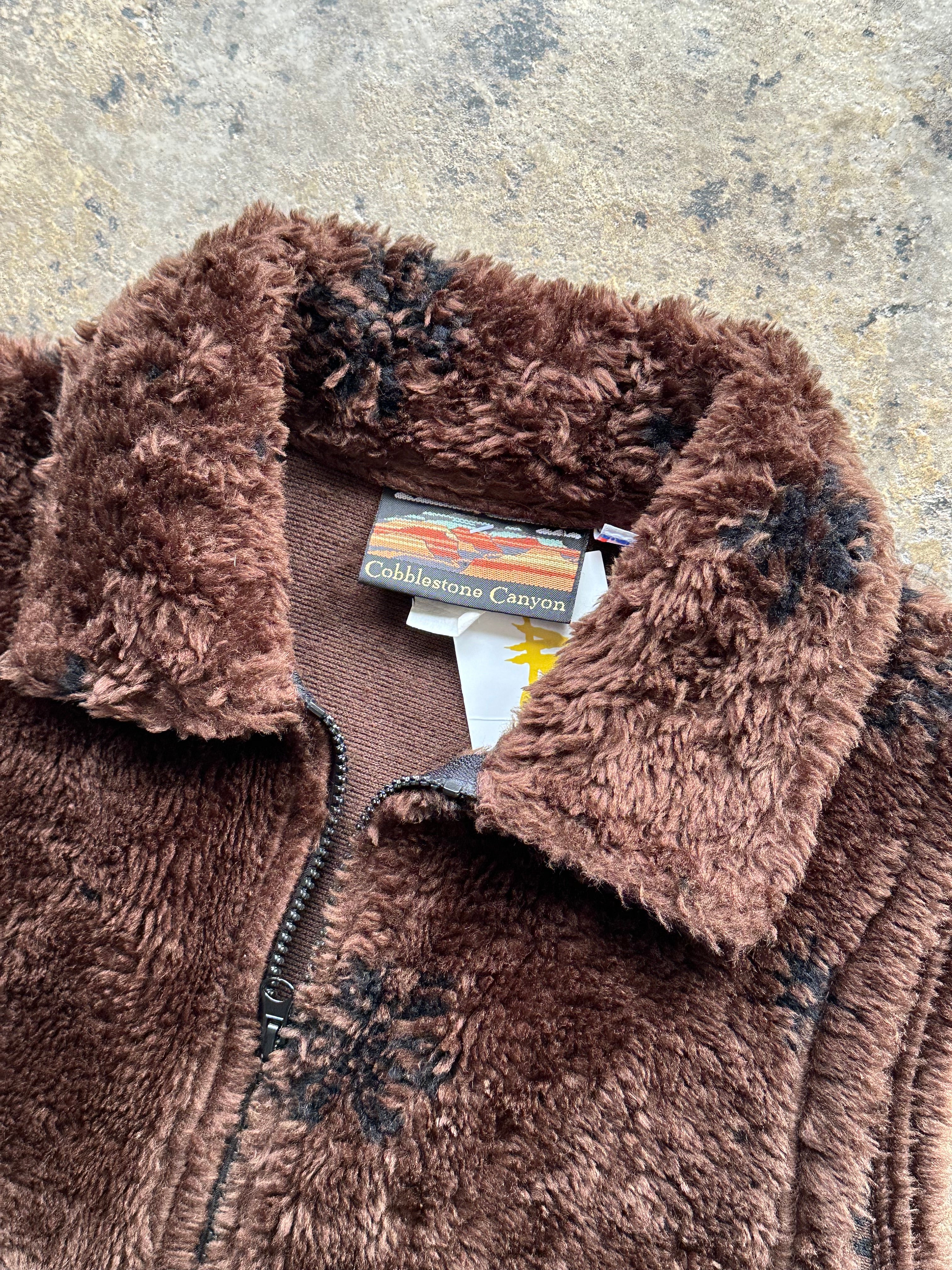 M - Vintage Cobblestone Canyon Sherpa Fleece Vest – Brown Forest Scene