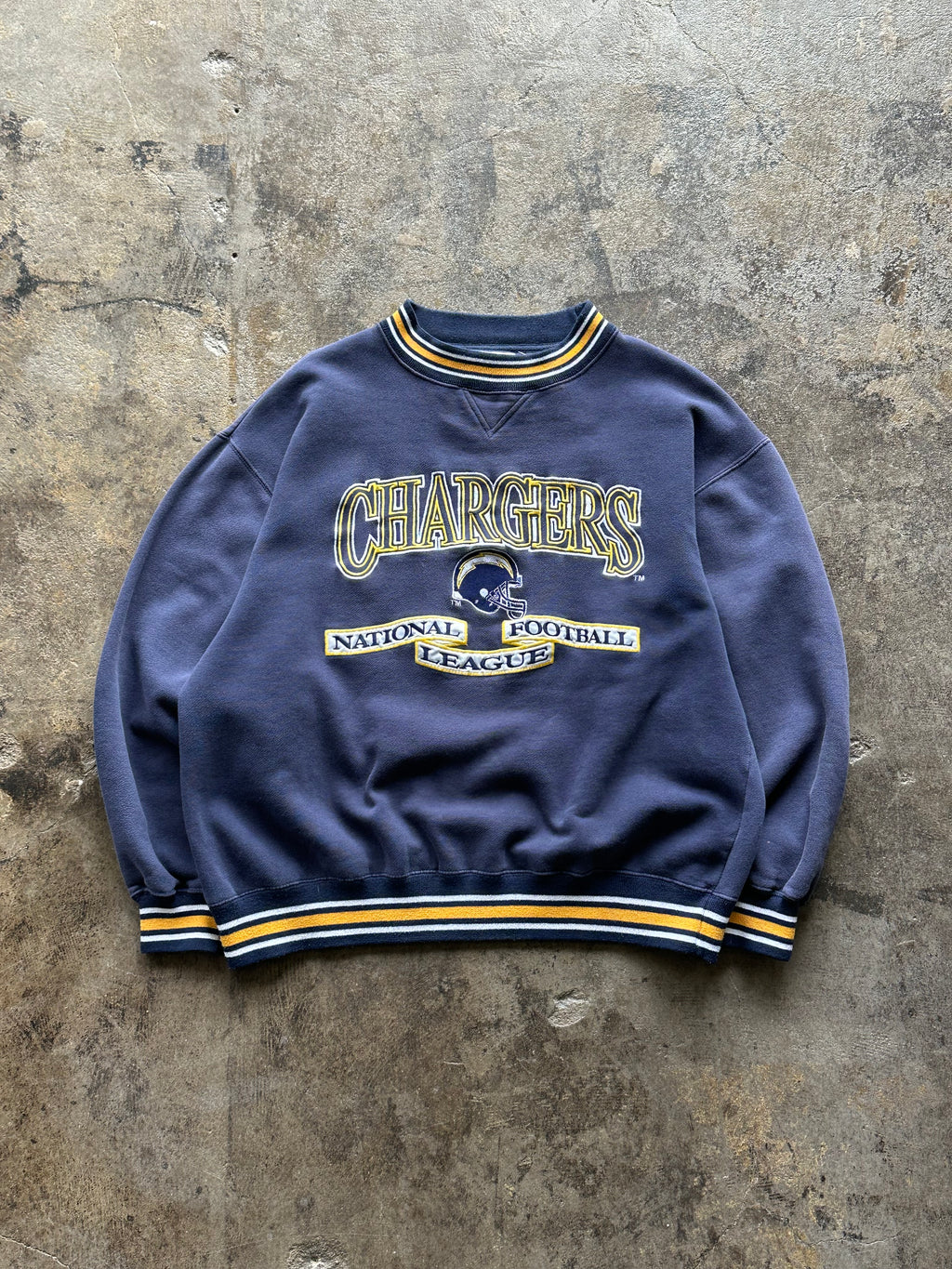 L - Vintage San Diego Chargers Crewneck – Logo Athletic / 90s / Embroidered