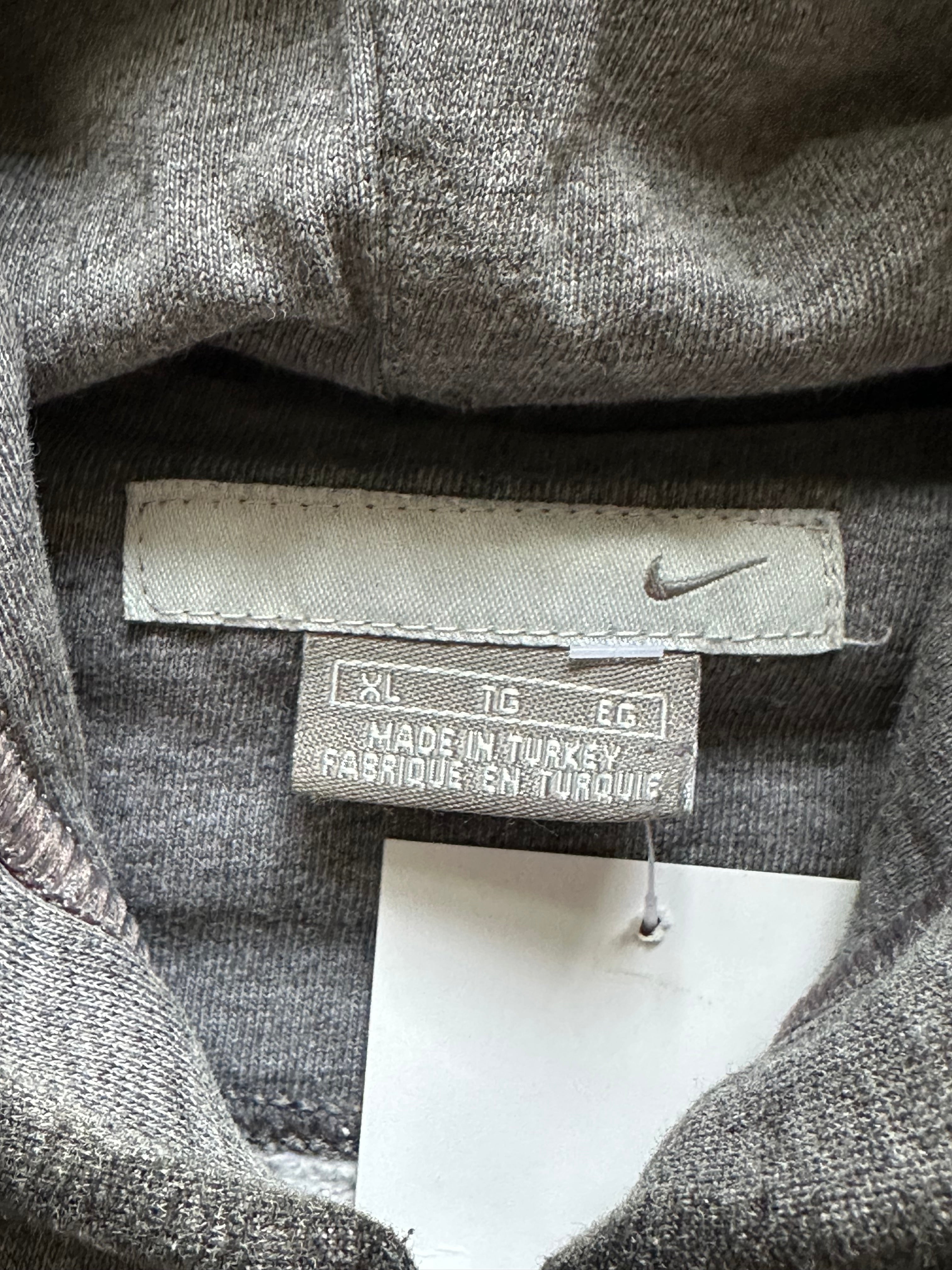 XL - Dark Grey Nike distressed Hoodie