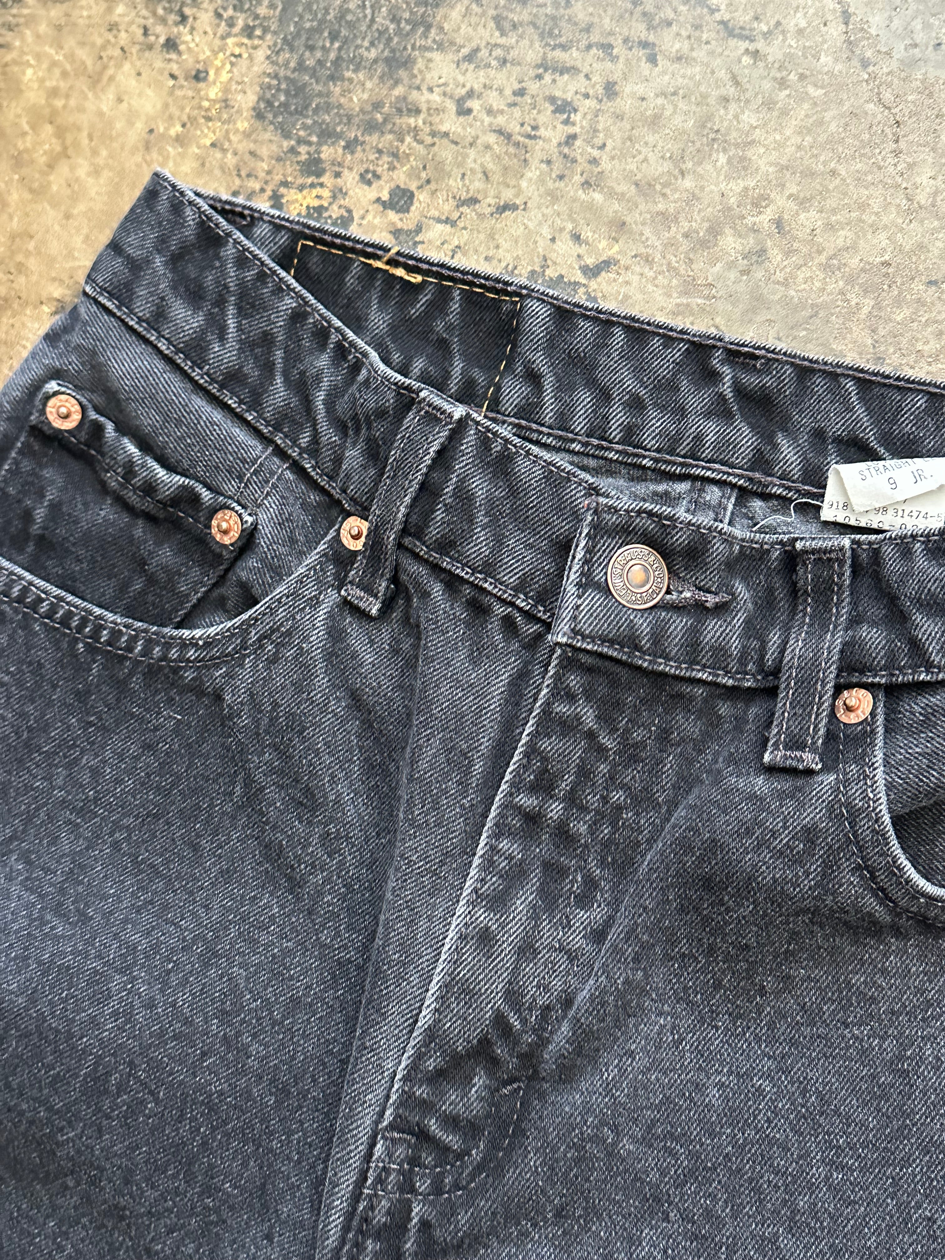 9 JR L - Vintage Levi’s 560 Black Denim Jeans